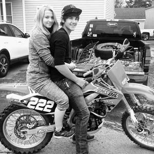 Meet your Posher, Hunter